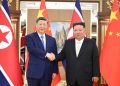Xi Jinping faz rara visita a Kim Jong-un na Coreia do Norte e promete apoio