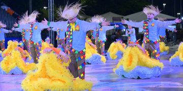 INTERCÂMBIO CULTURAL  Quadrilhas do Amazonas e tribos folclóricas abrilhantam fechamento do São João no Parque Anauá